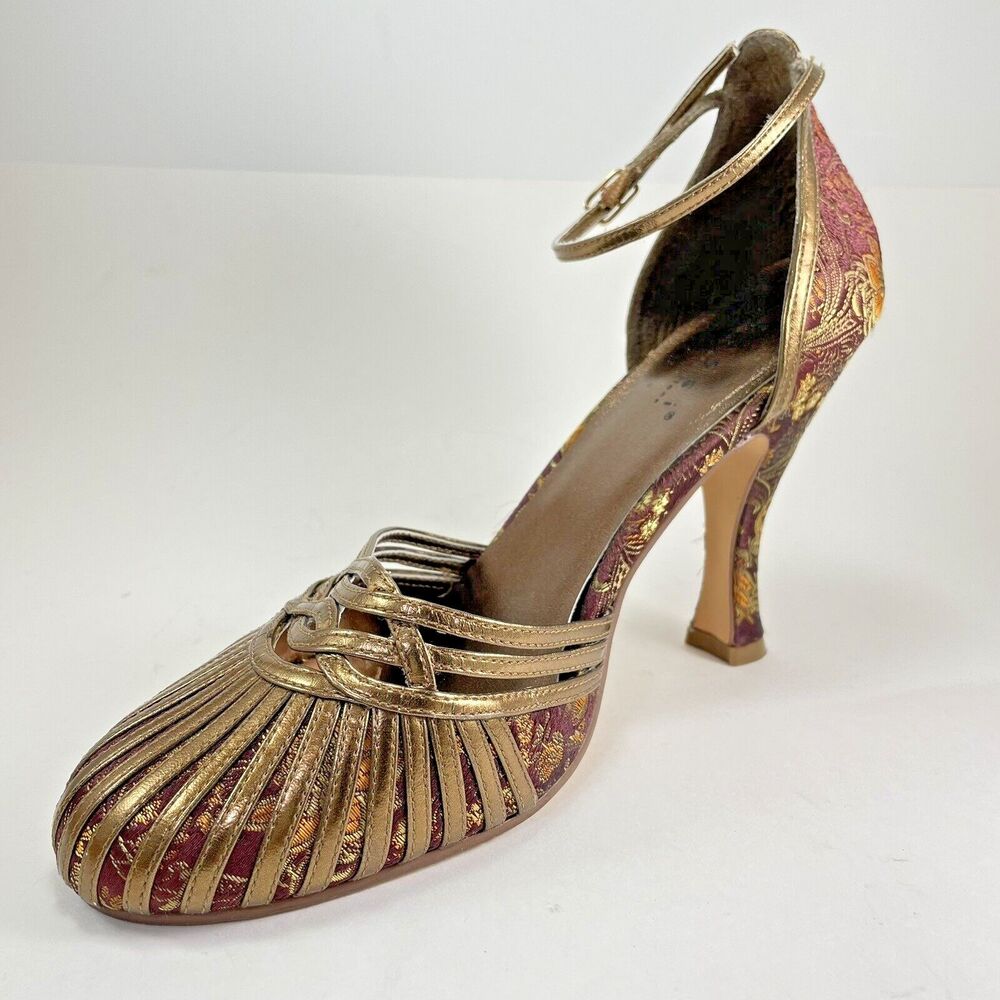 Passi Italia Collezione Brocade Fabric 4" Heels Women's 9 Burgundy/Gold